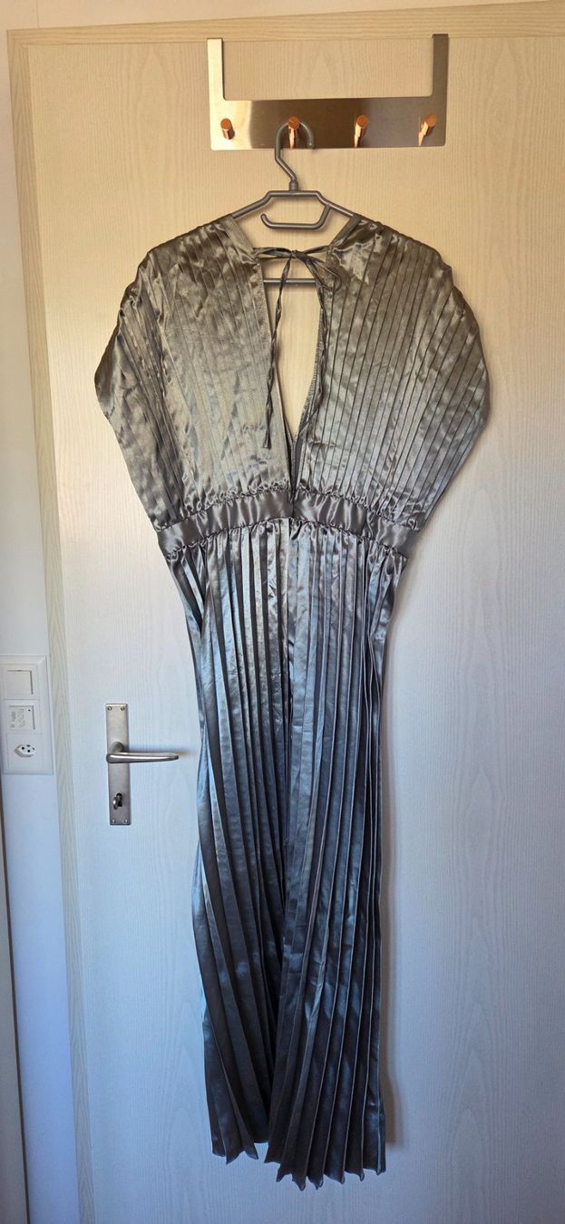 Vestiti: Damenkleid silber XL – Nuovo e nell'imballaggio originale da Gletterens venduto da dartagnan88 1