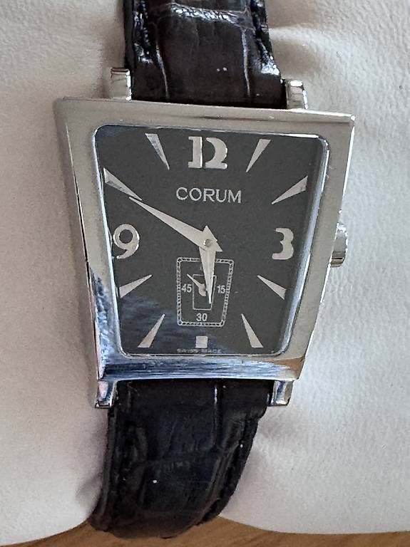 Orologi: Corum Trapeze – Usato da Schwarzenegg venduto da Baumanagment