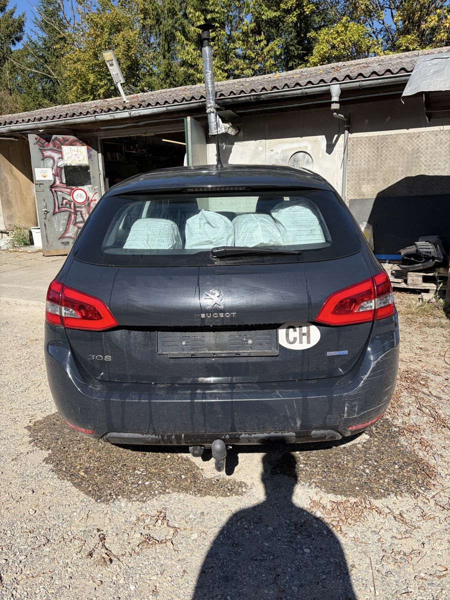 Peugeot Automobili: Peugeot 308 SW 1.6HDI Export  – Difettoso da Zuchwil venduto da dor_m2xk 3