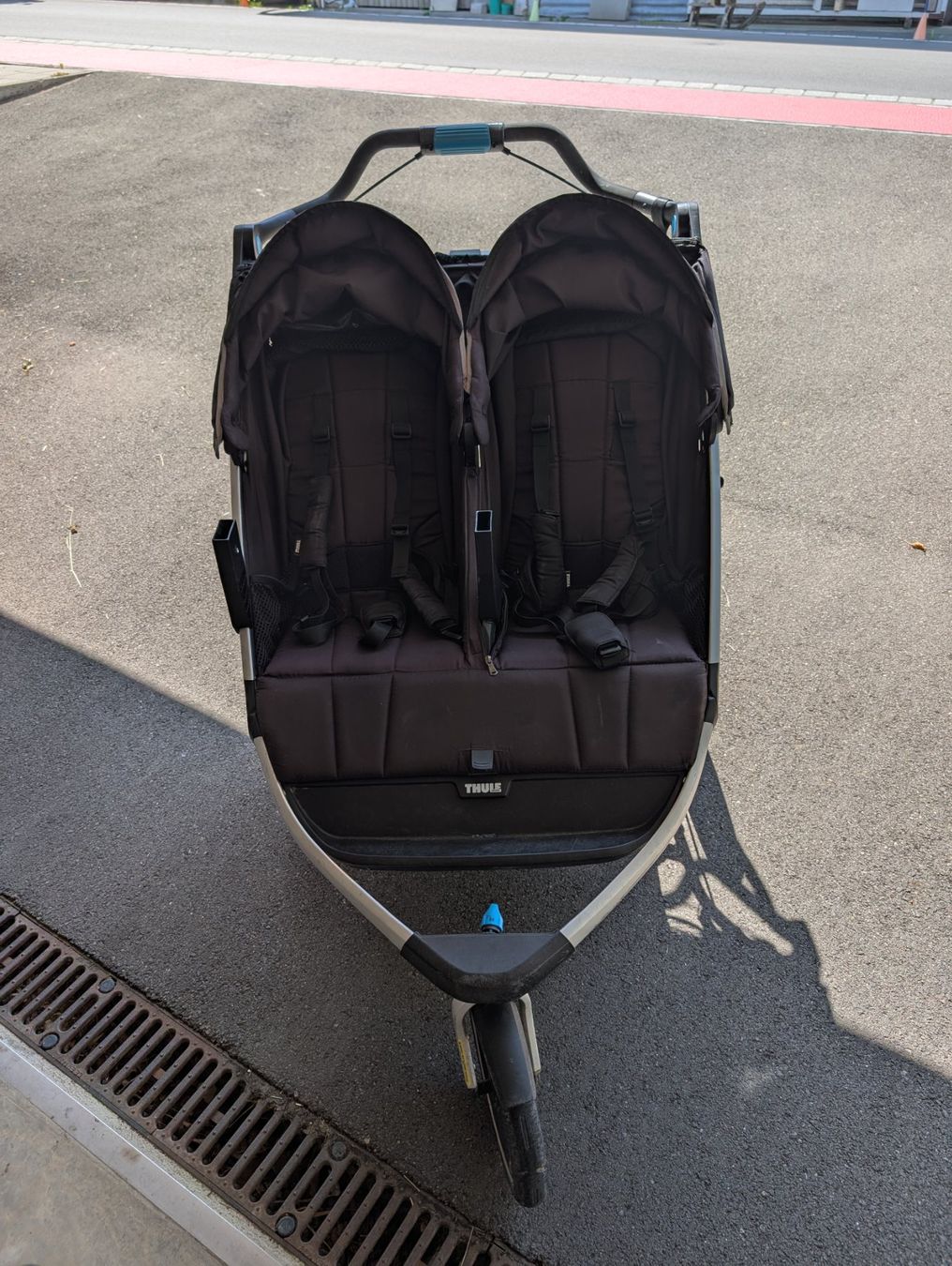 Thule Carrozzine: Thule Urban Glide Double – Usato da WEINGARTEN-KALTHAEUSERN venduto da Little_Sunshine_91