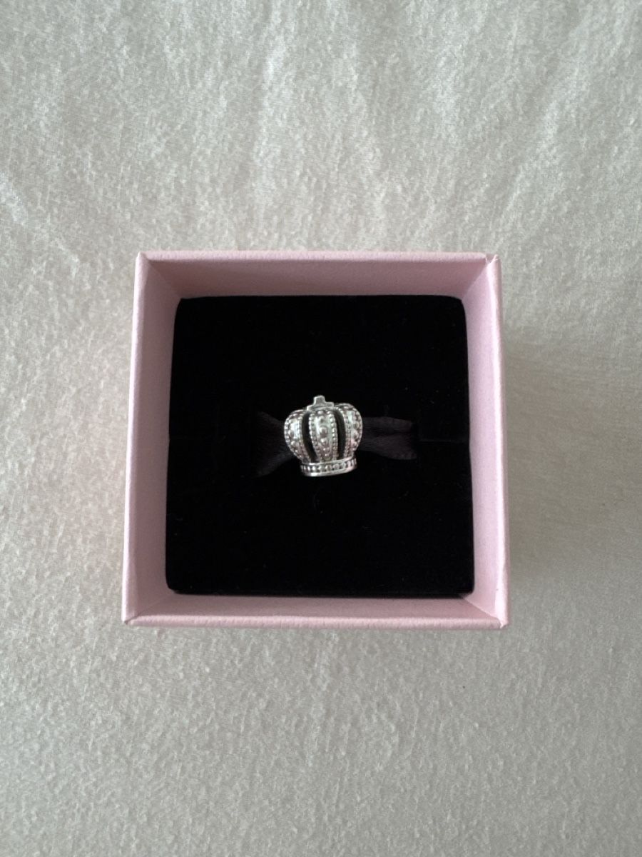 Pandora Ciondoli: Pandora Charm - Krone – Usato da Bözberg venduto da eli_rz6q