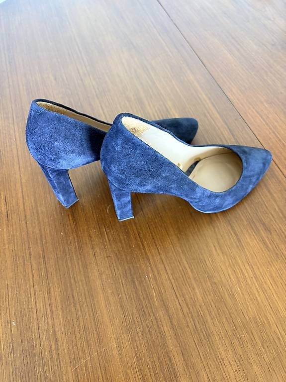 Damenschuhe: Escarpins bleu marine – Gebraucht aus Chardonne von any_yq5q 2