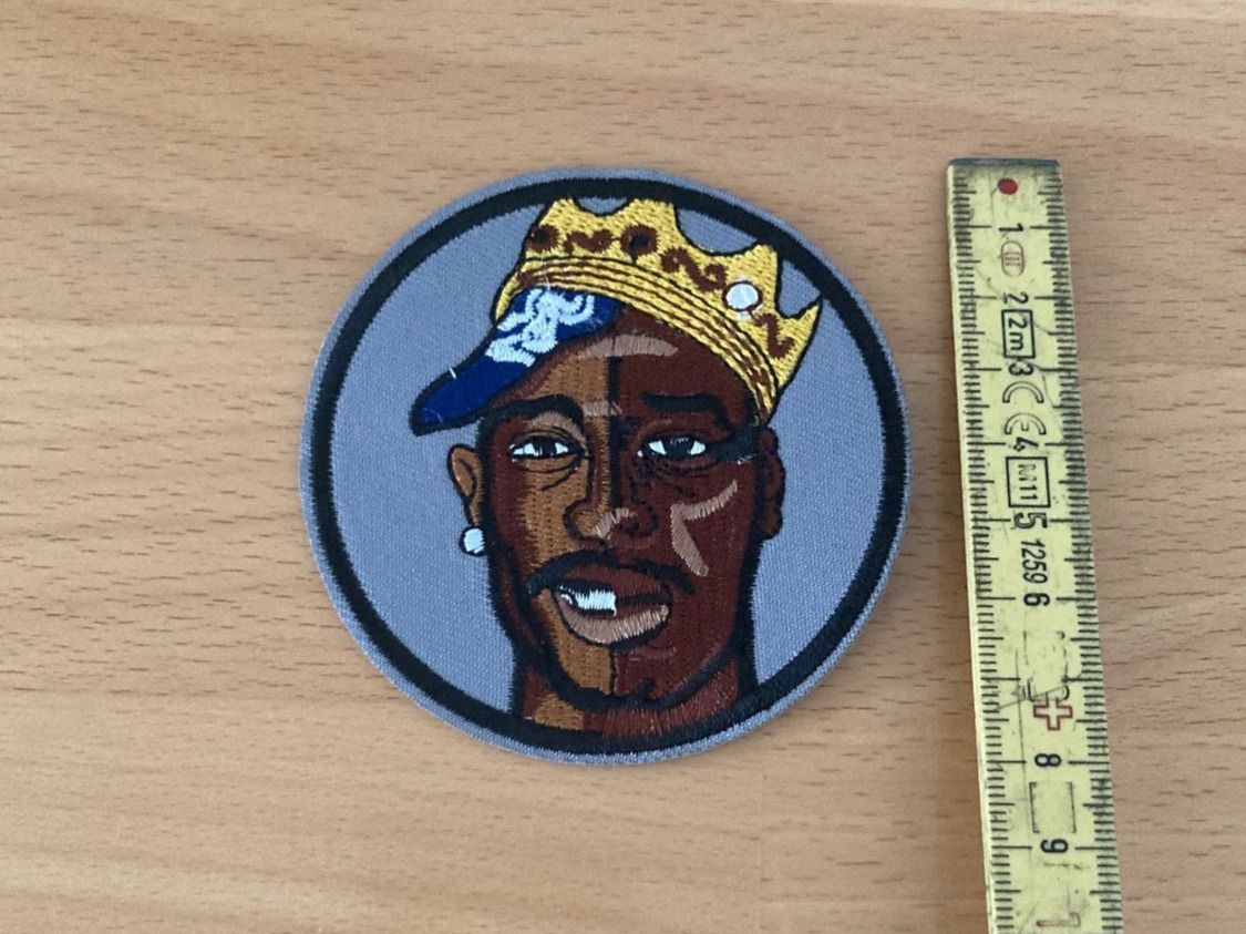 Toppe: 2 Pac / Tupac Patch Sticker Aufnäher Rap 2 – Nuovo (secondo la descrizione) da Horn venduto da abutre72