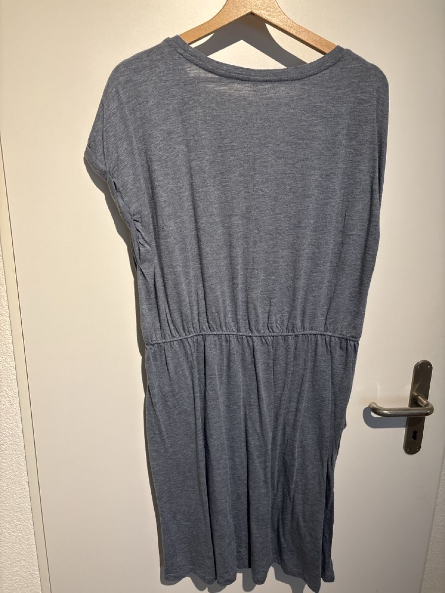 H&M Vestiti: H&M basic-Kleid, blau, Grösse L – Usato da Adliswil venduto da ninotschka7 3
