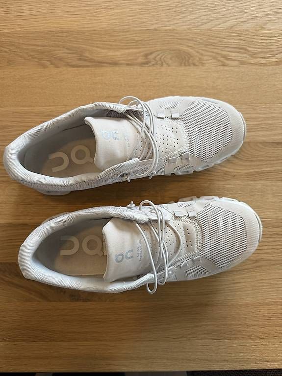Damenschuhe: On Schuhe Damen 40 – Gebraucht aus Zürich von fre_fj8z