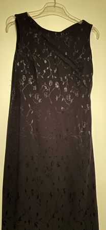 ***Kleid schwarz mit Glanz-Muster Gr.42***