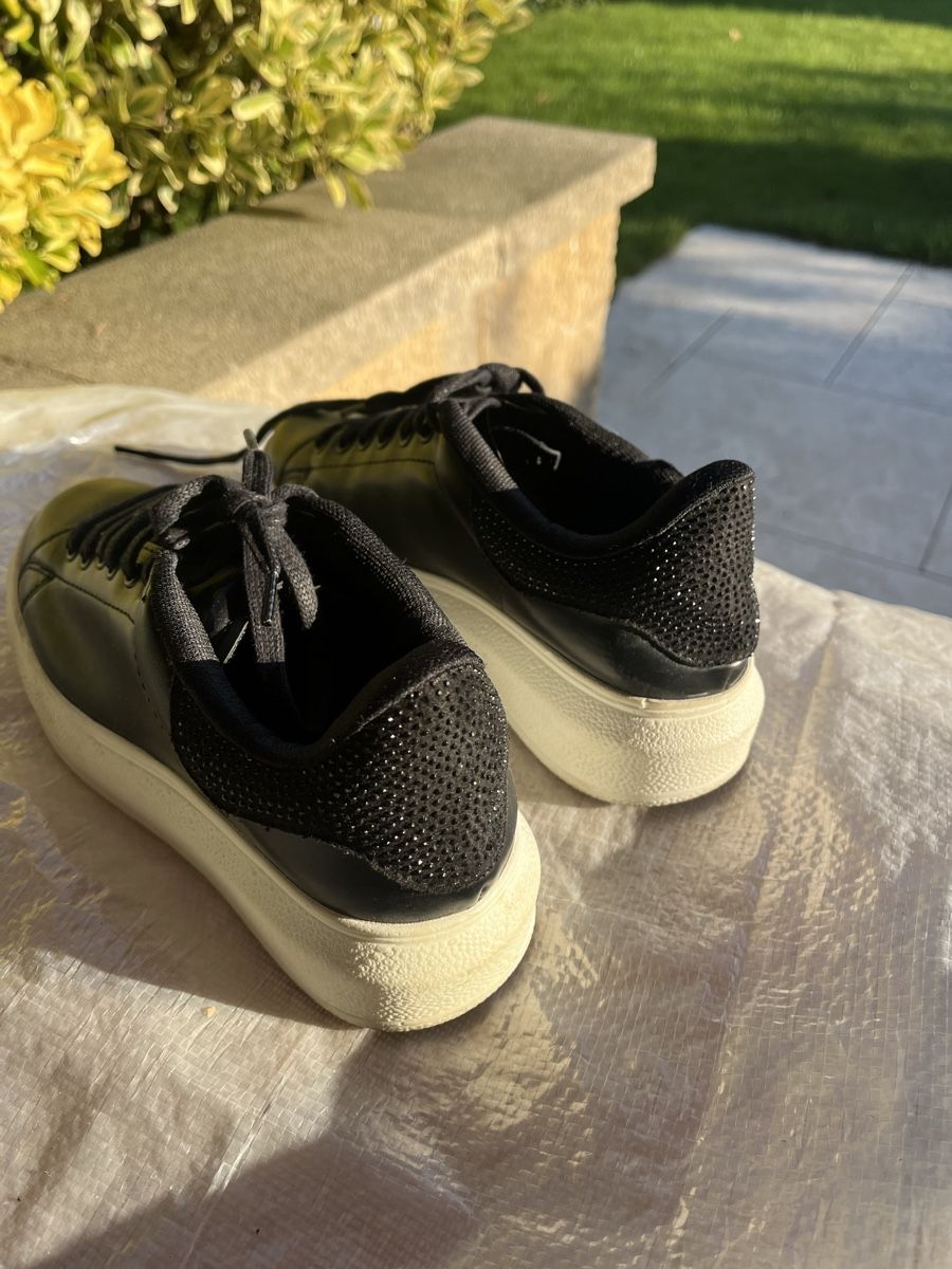Scarpe da donna: Black shoes – Usato da Pully venduto da ari_78pk 1