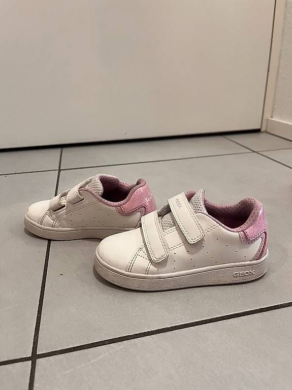 Scarpe per ragazze: Weisse Geox Turnschuhe Grösse 25 – Usato da Zug venduto da BT6300 1