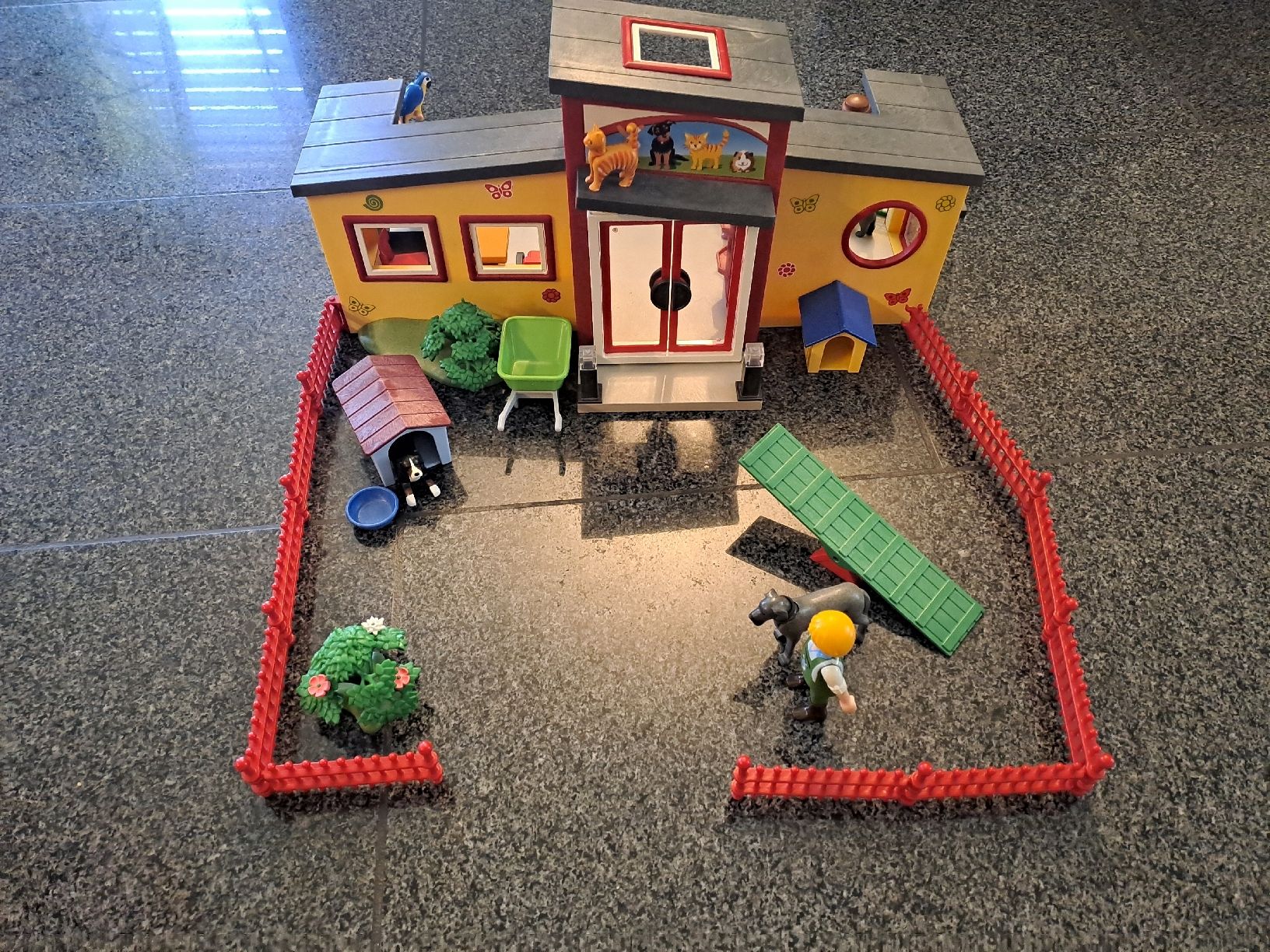 Playmobil Spielzeuge: Playmobil "Tierheim" – Gebraucht aus Siebnen von danlas21