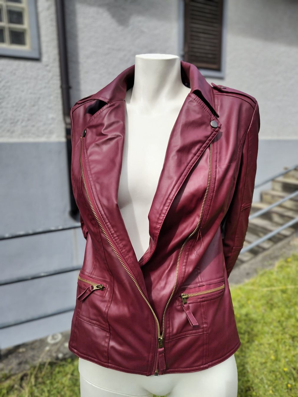 Giacche: Damen Jacke kurz, Bordeaux, Gr. S – Nuovo (secondo la descrizione) da STEFFISBURG venduto da Sumerstorm 1