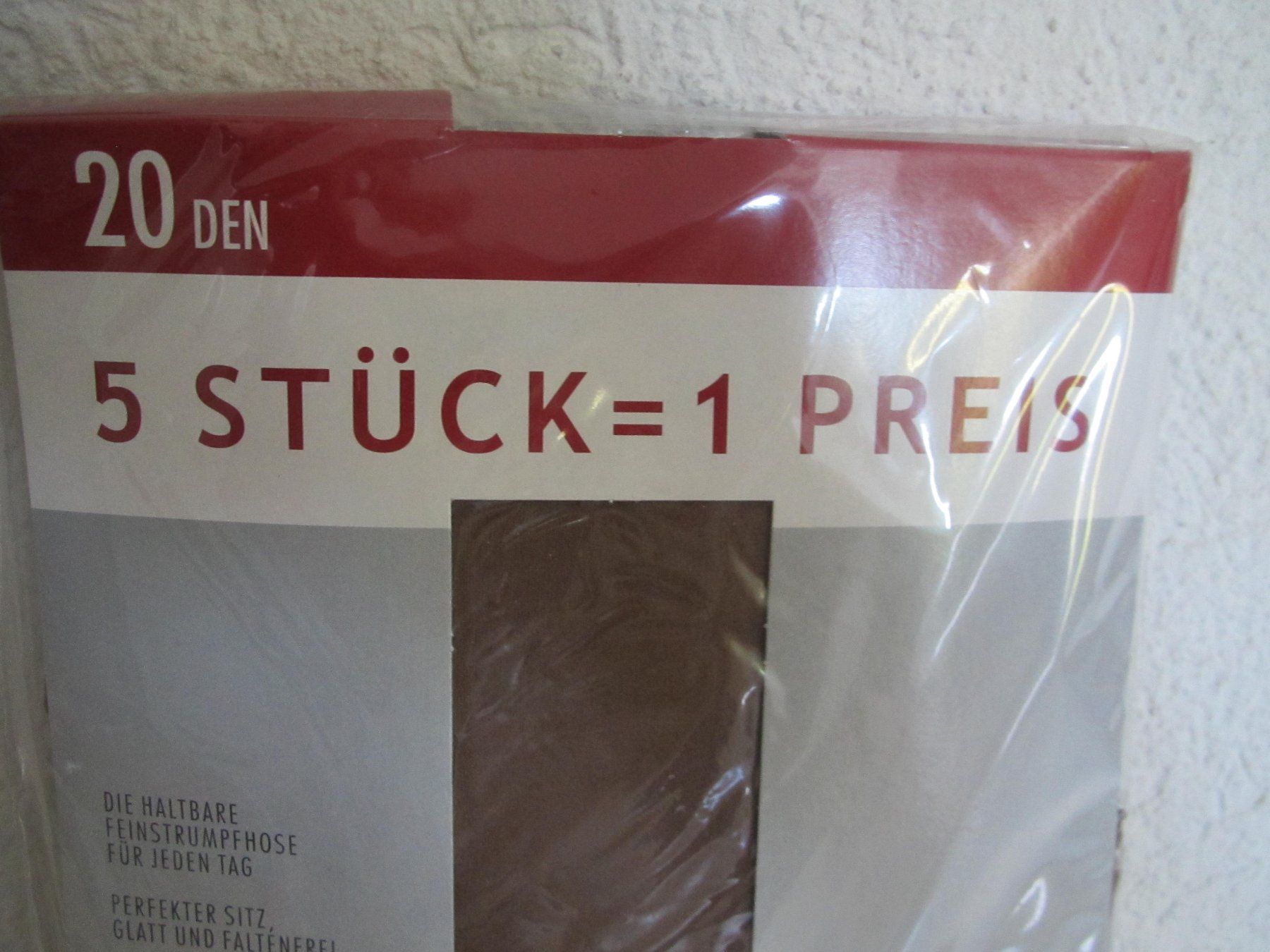 Strümpfe & Strumpfhosen: 5 PAIRES DE COLLANTS NOIRS – Neu und originalverpackt aus Murten von Selliot 1