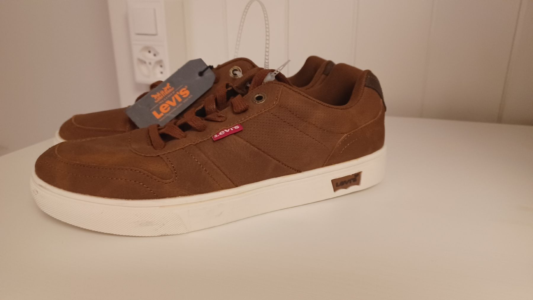 Levi's Chaussures hommes: Levis Schuhe Grösse 41 – Neuf avec emballage d'origine à Affoltern am Albis par Pat260 1
