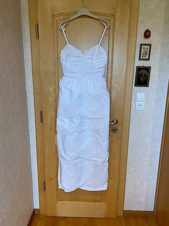 Vestiti: Hochzeitskleid – Usato da Basel venduto da Quasimodo16