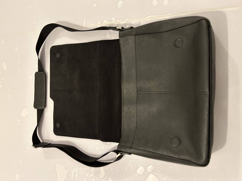 Borse da donna: Sac à bandoulière  Lancaster  – Usato da Les Avanchets venduto da VV_75 1
