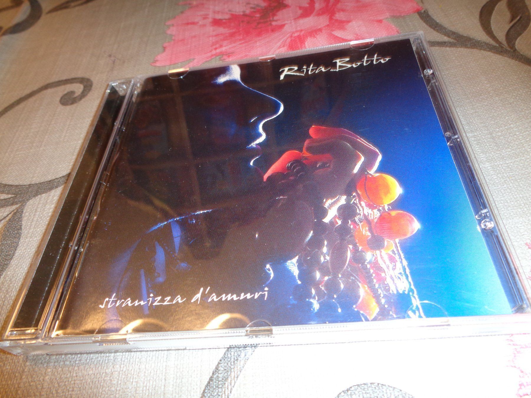 CDs: Rita Botto - Stranizza D'amuri CD – Gebraucht aus Olten von Disc-Ausverkauf