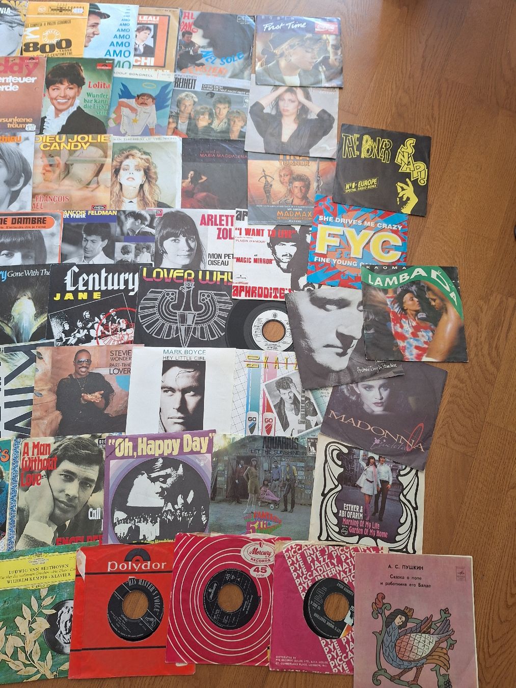 Dischi in vinile: Lot important de 45 tours – Usato da Genolier venduto da Antoine30 3