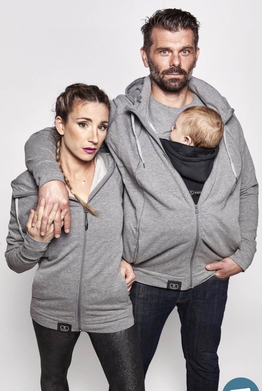 Pullover & Sweatshirts: Hoodie von Love Radius – Gebraucht aus Auvernier von E111 4