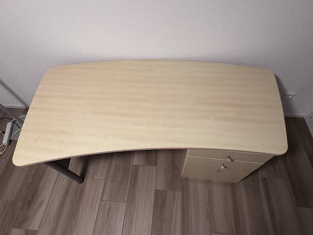 Bureaux: Pult – D'occasion à Gränichen par juju11 3