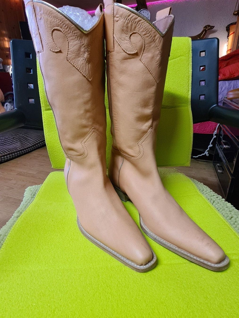 Scarpe da donna: Cowboystiefel – Nuovo (secondo la descrizione) da Bellerive VD venduto da Hermes5
