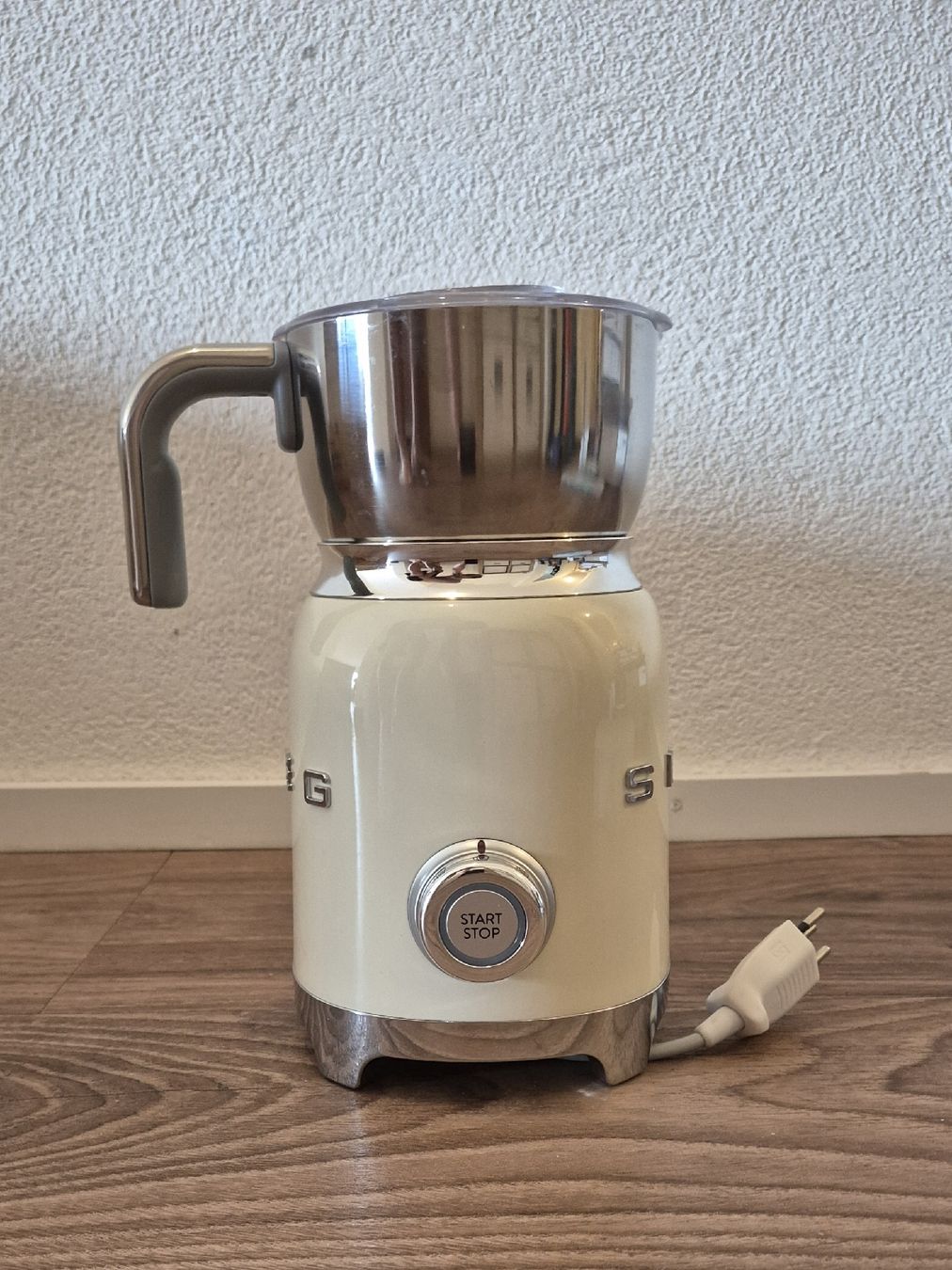 Smeg Kaffeemaschinen & Espressomaschinen: Mousseur de lait SMEG – Neu (gemäss Beschreibung) aus Vuadens von Brice57