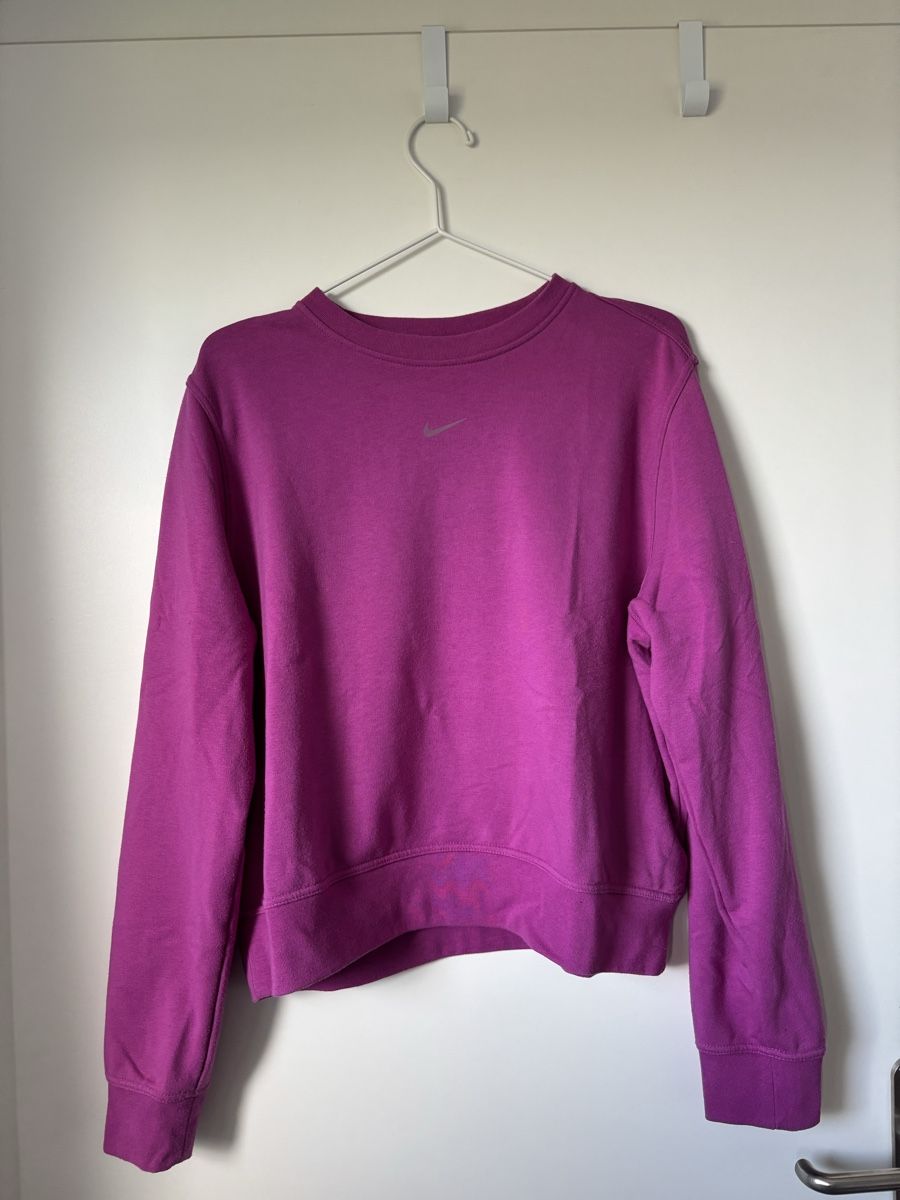 Nike Pulls & Sweat-shirts: Nike sweater purple size L – Neuf (Voir description) à Biel/Bienne par maj_n