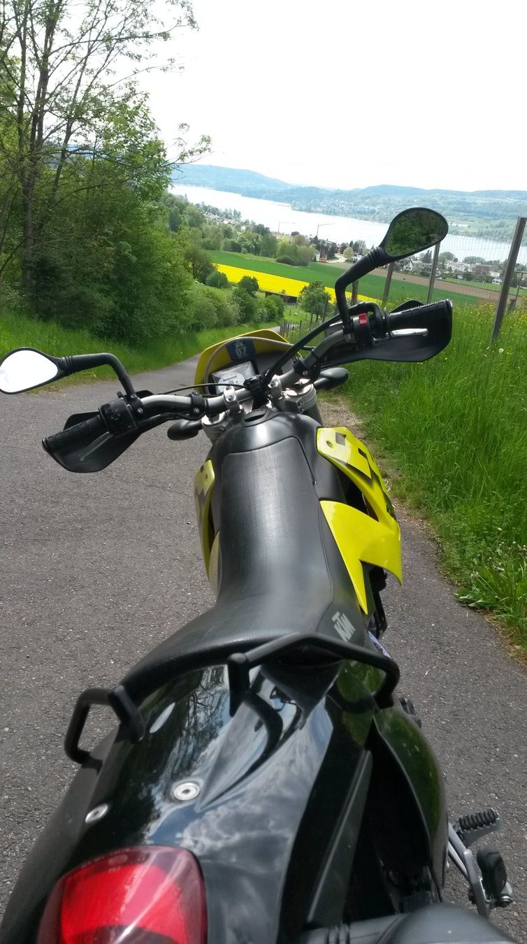 KTM Route: KTM 640 LC4 E Prestige Supermoto GELB – D'occasion à Felben-Wellhausen par yellow-640 3
