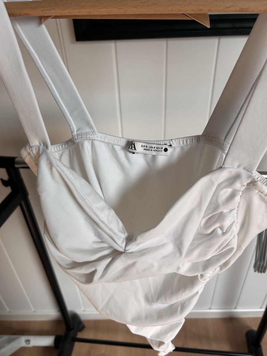 Zara Top: Zara body – Nuovo (secondo la descrizione) da Roggwil BE venduto da Fin_96