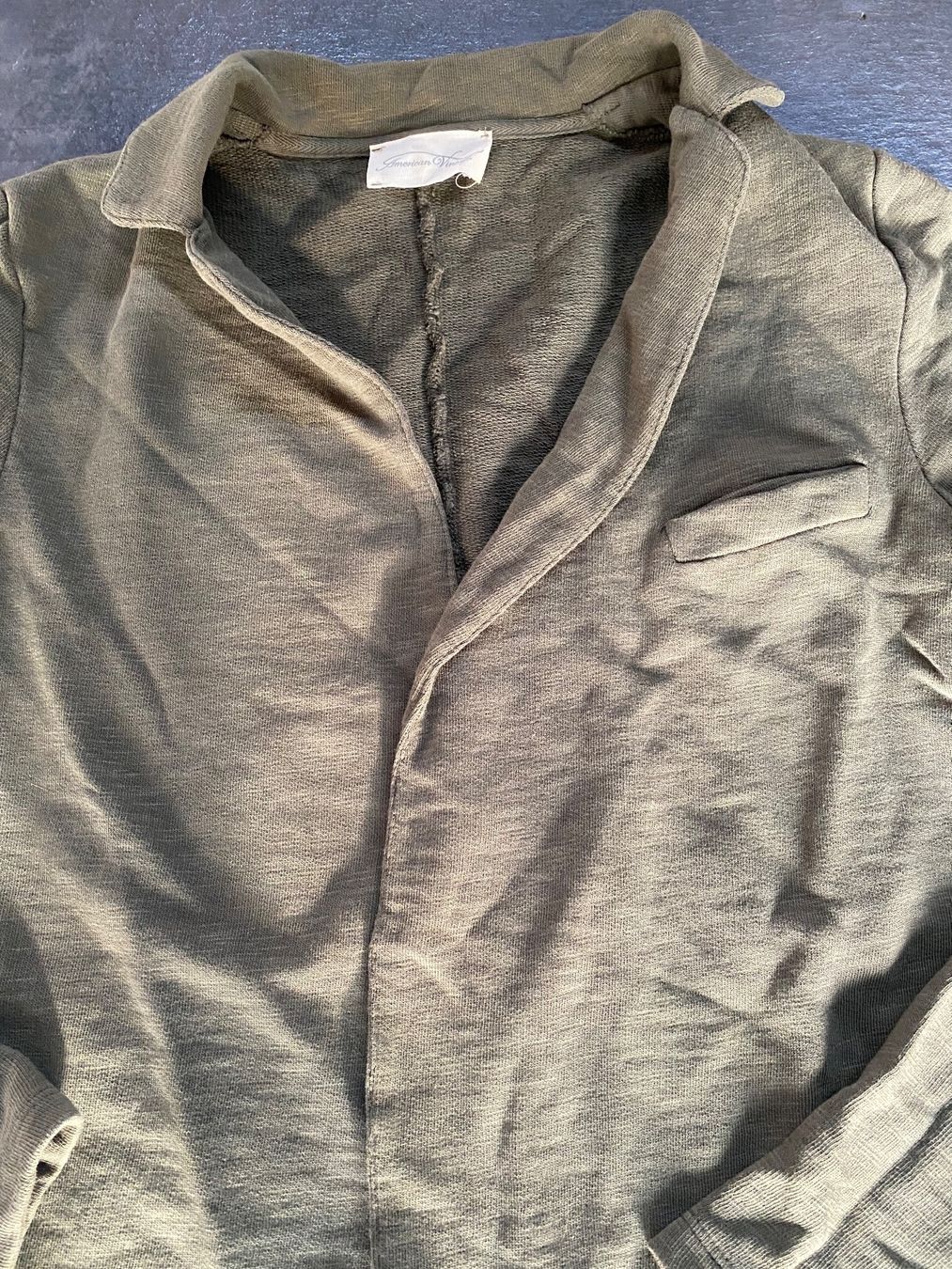 Vestes: Jacke olive von American Vintage M – D'occasion à Chur par simhofstr 4