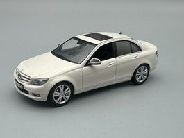 Mercedes-Benz C-Klasse W204 Limousine, 1:43 - neu OVP