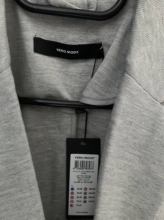 Giacche: Blazer von Vero Moda – Usato da Hägglingen venduto da KarinK 1