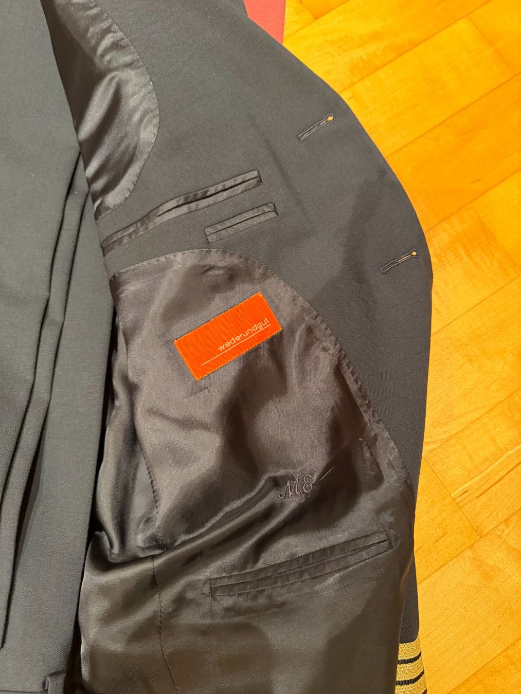 Uniformi: Pilotenuniform Anzug wederundgut – Usato da Gümligen venduto da ma__px5s 2