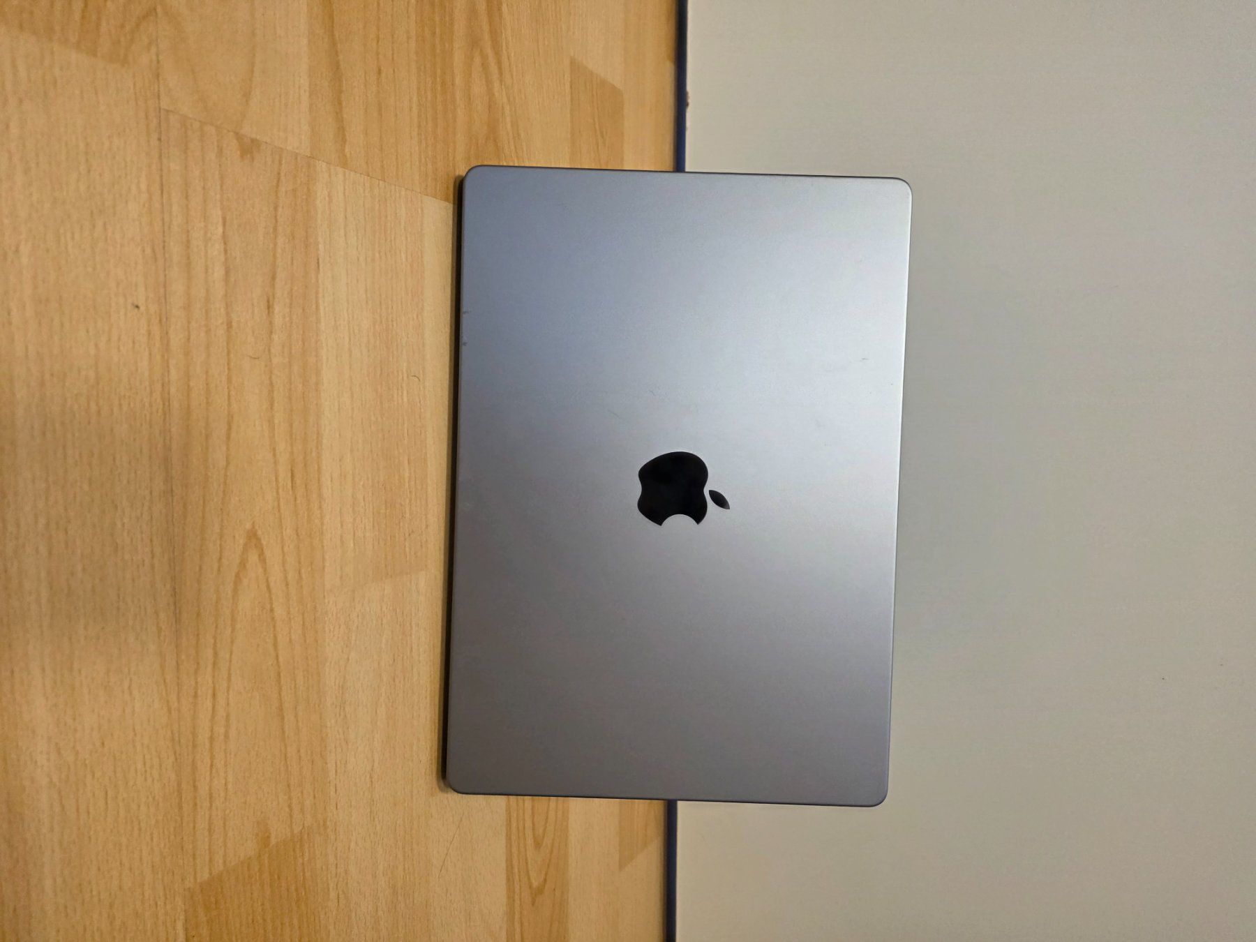 Apple Notebook: M3 Macbook pro 14" APL1201 defekt – Difettoso da Hüntwangen venduto da neo_8kqh 1