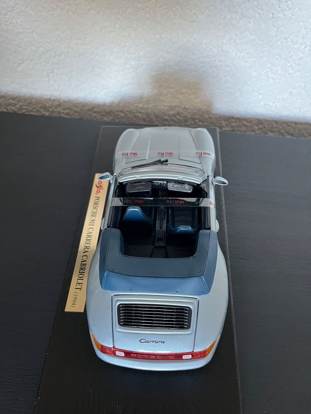 Porsche Modellautos: Porsche 911 Carrera Cabriolet 1994 1:18 – Gebraucht aus St-Cergue von ncu_t267 4