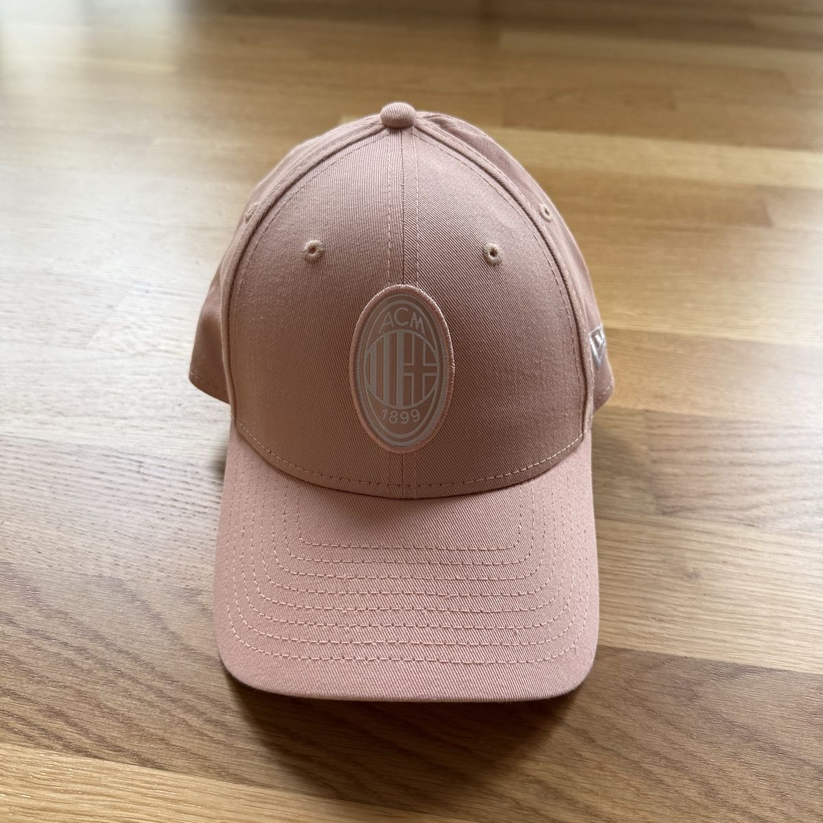 New Era Copricapi, berretti & cappellini: Originale AC Mailand Cap/Kappe, Baseball, Rosa, Top! – Nuovo (secondo la descrizione) da St. Gallen venduto da phi_9wrm 1