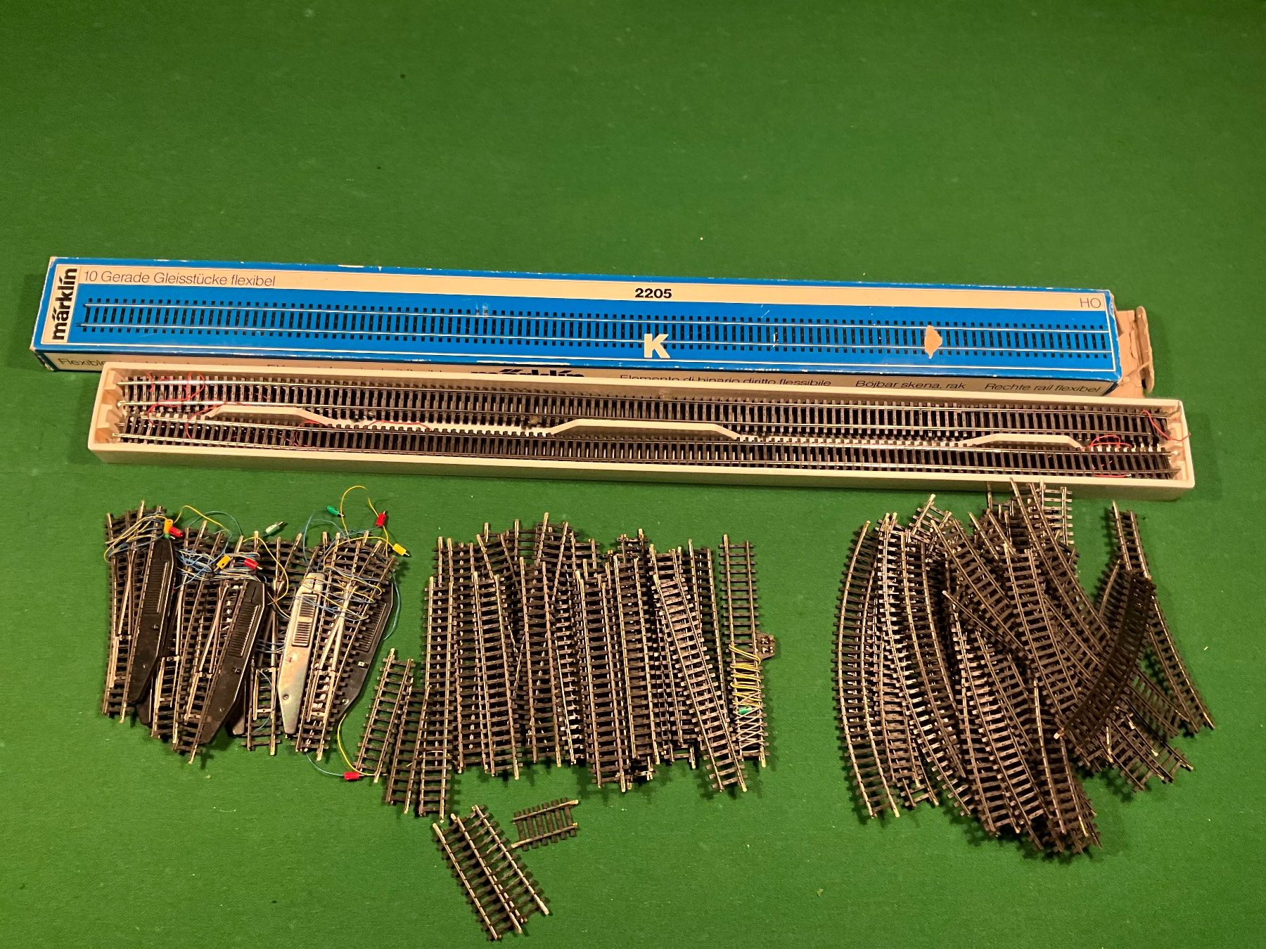 Märklin Modellini di ferrovie: Märklin HO K- Gleise grosse Sammlung! – Usato da Reichenbach i. K. venduto da Muus4 5
