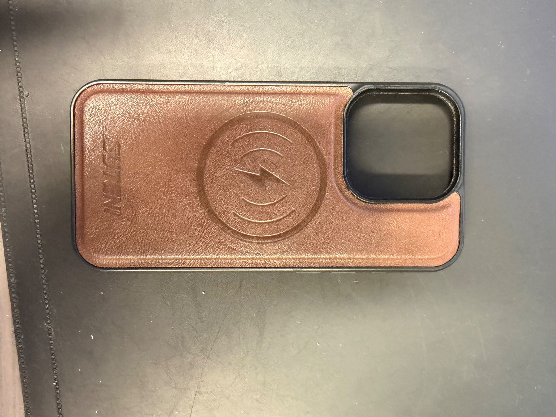 Apple Telefoni cellulari / Smartphones: Iphone 15Pro – Usato da Affoltern am Albis venduto da jstrip 3