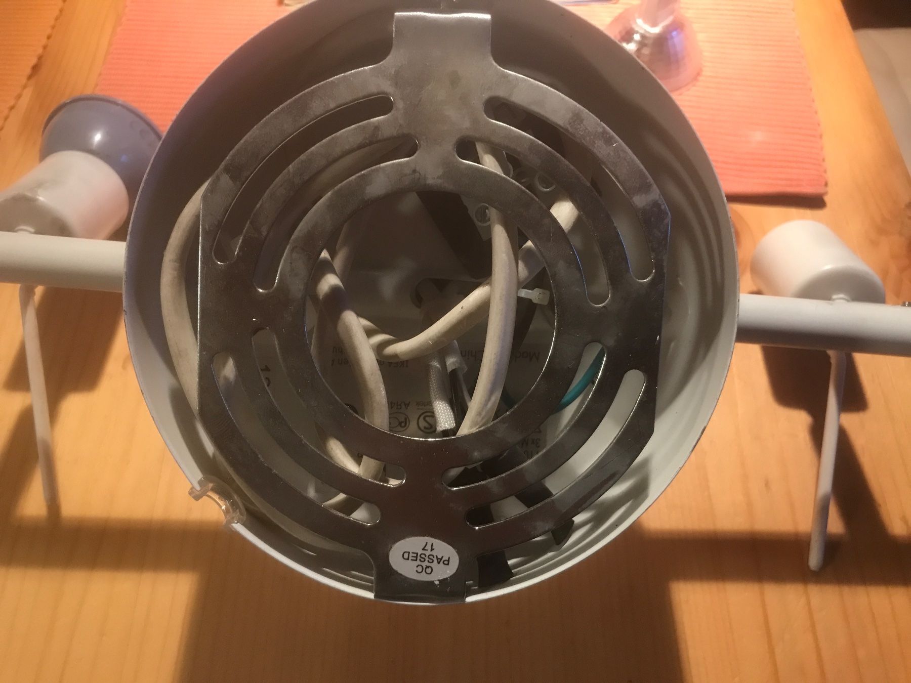 Ikea Lampadari & plafoniere: Lampe 3-strahlig – Usato da Schliern b. Köniz venduto da Corinu59 1