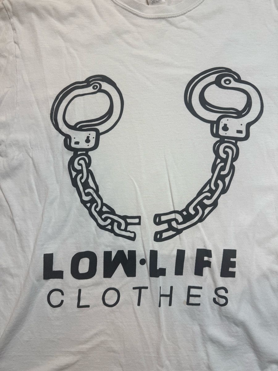 T-Shirts: Low-Life T-Shirt – Gebraucht aus Bern von Mancini 1