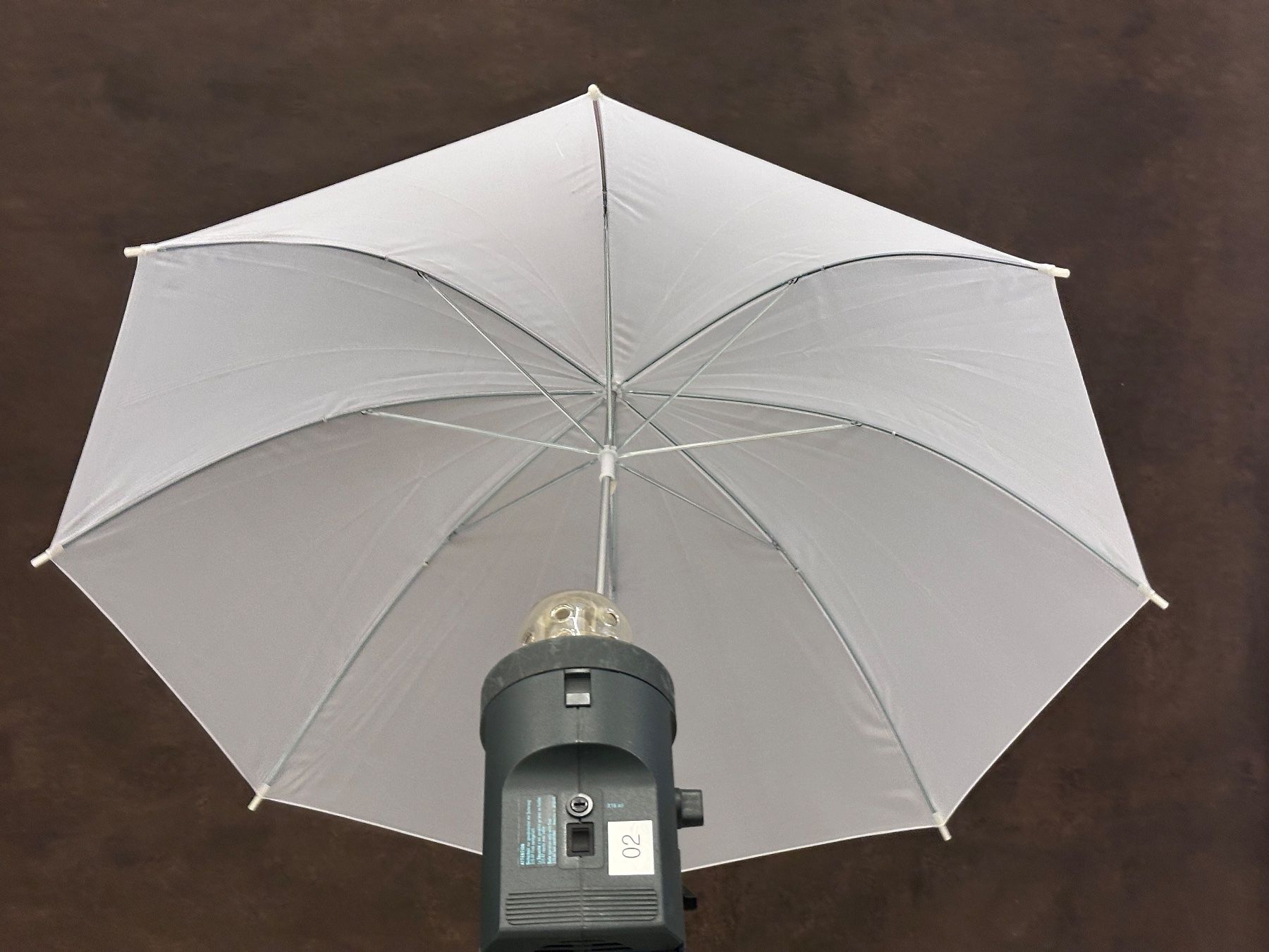 Flash: Durchlicht Schirm - 85 cm - Schirm 2 – Usato da Berg SG venduto da elcapitan02 2