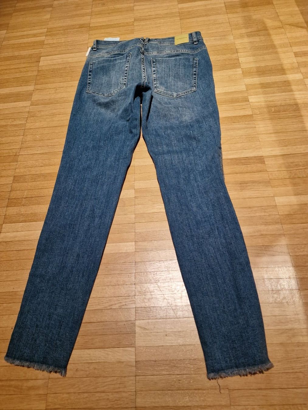 Zara Jeans: Zara Jeans – Nuovo e nell'imballaggio originale da Laufenburg venduto da may_r2st 1