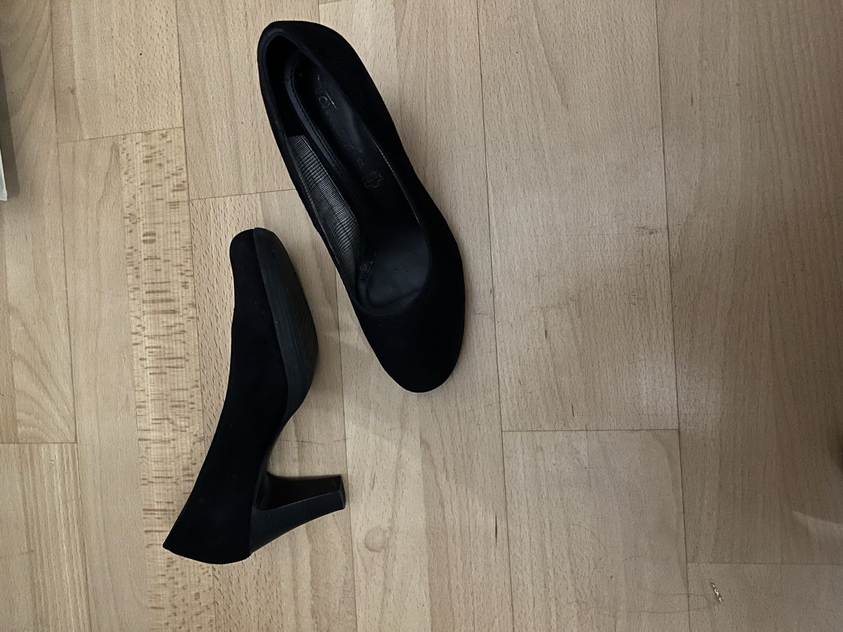 Tamaris Chaussures femmes: Wunderschöne Pumps – D'occasion à Waltenschwil par Maus0306