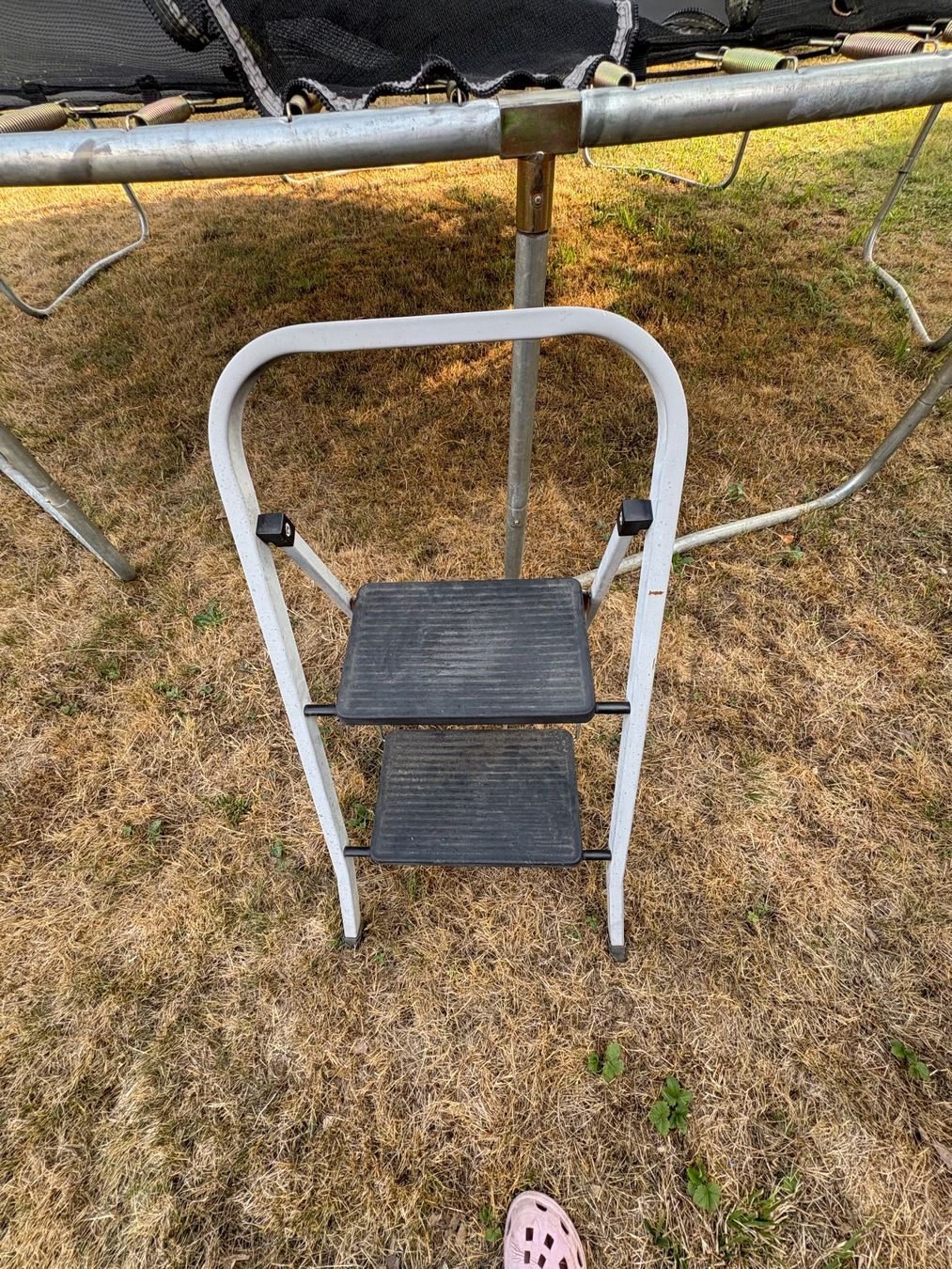 Trampoline: Großes Trampolin mit Leiter – Gebraucht aus Othmarsingen von shi_z6zz 2