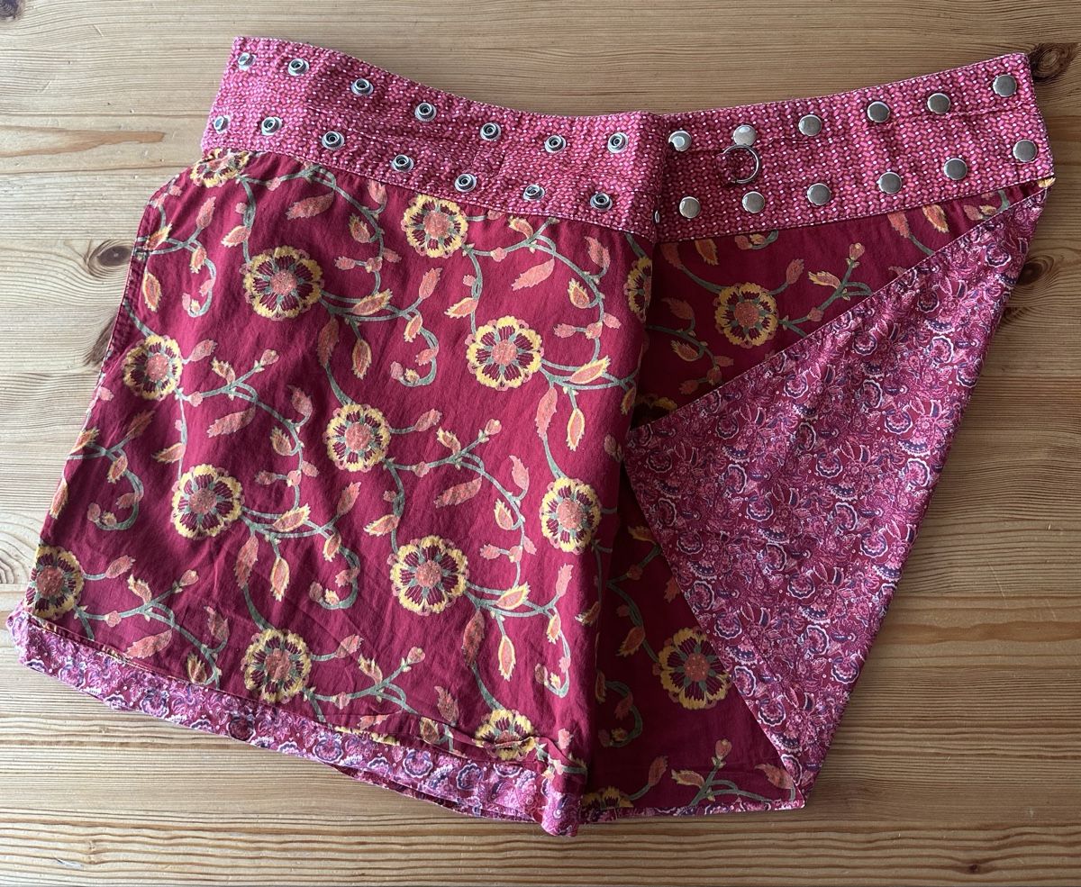 Moshiki Jupes: Moshiki - Wickel- und Wenderock  – D'occasion à Windisch par tante_emma_sein 1