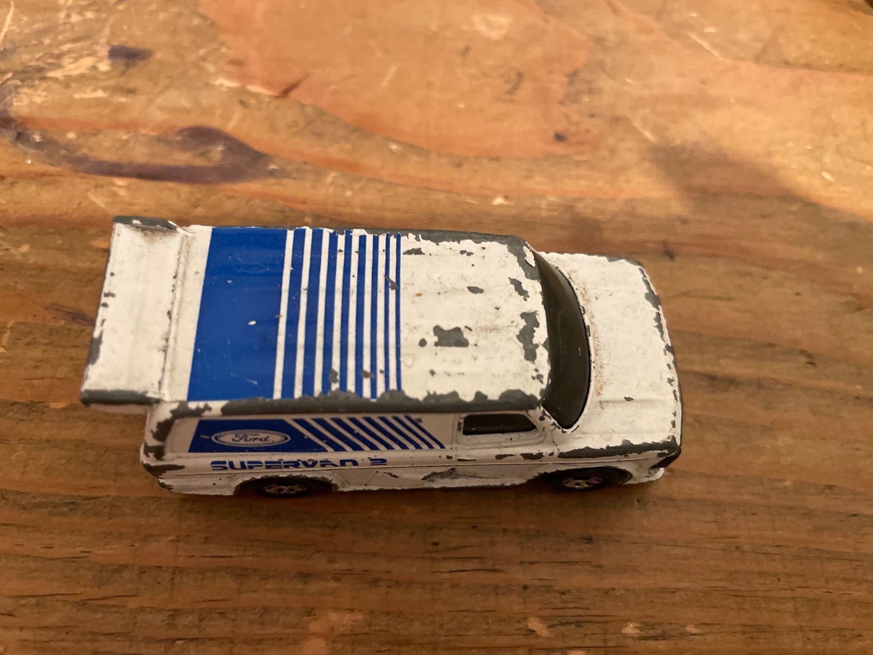 Matchbox Modellini d'auto: Antiker Ford Supervan 2 Modellauto Matchbox – Usato da Winterthur venduto da cheerio97 3