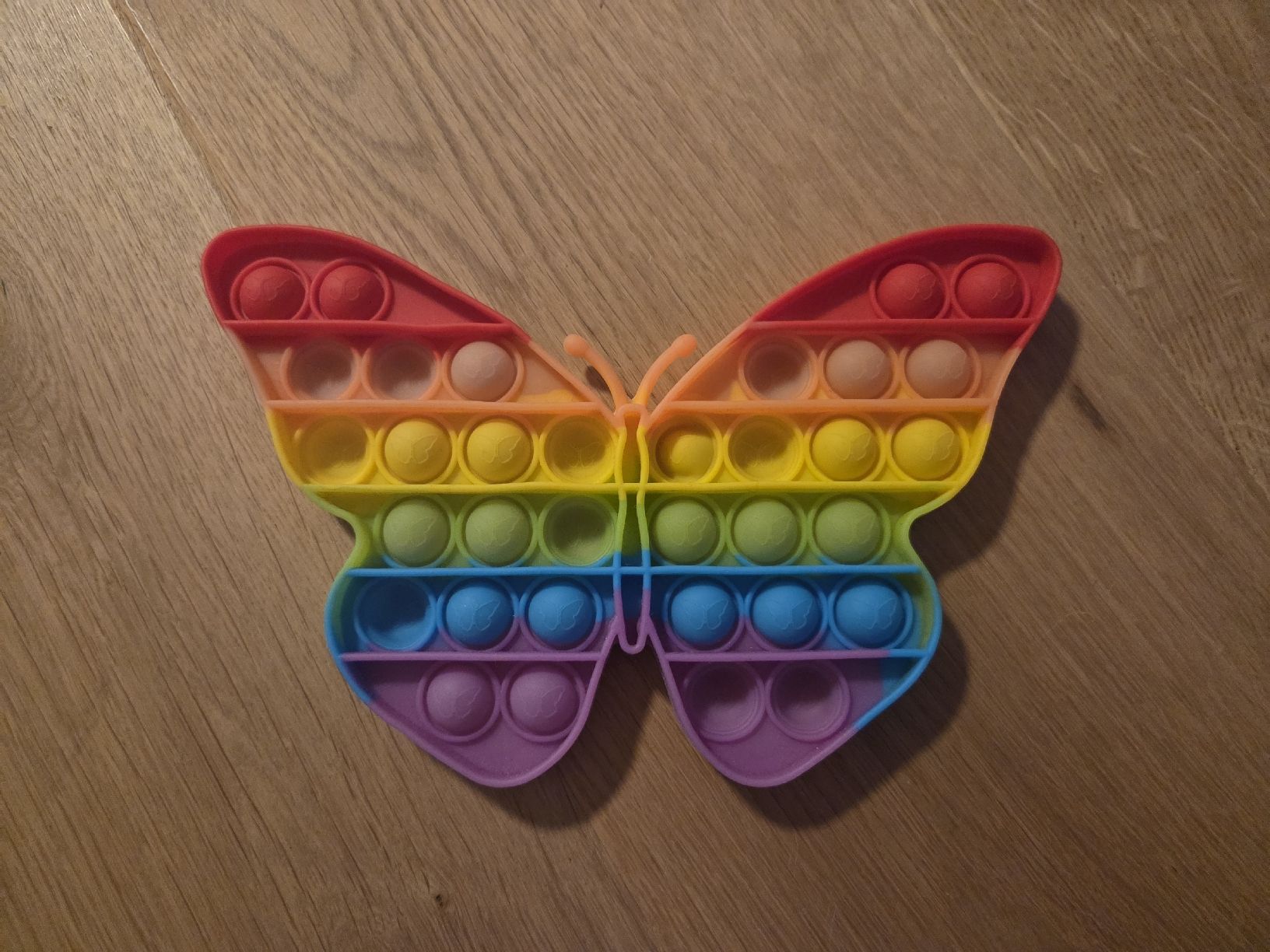 Spielzeuge: Pop it Schmetterling Regenbogen – Gebraucht aus Bellach von mela_lela