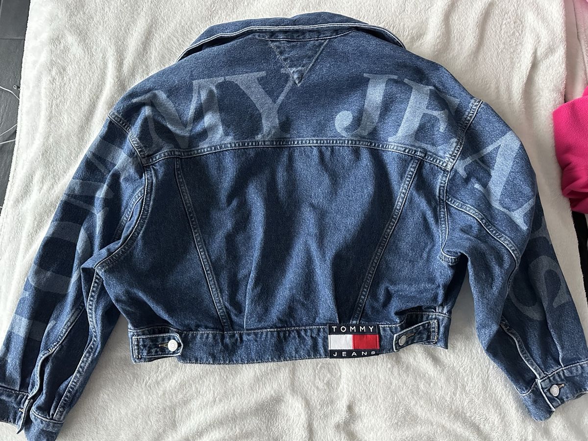 Tommy Hilfiger Jacken: Veste en jeans Tommy Hilfiger – Neu (gemäss Beschreibung) aus Sion von ENKLR 1