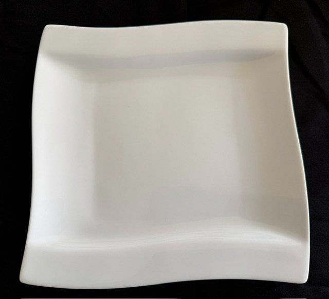 Set di piatti: Tafelservice 70 Teilig – Usato da Buch am Irchel venduto da 19HCD21 3