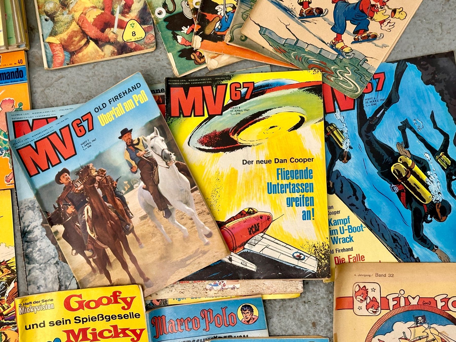 Comics: Comics Konvolut über 50Stk. Diverse – Gebraucht aus Otelfingen von  5