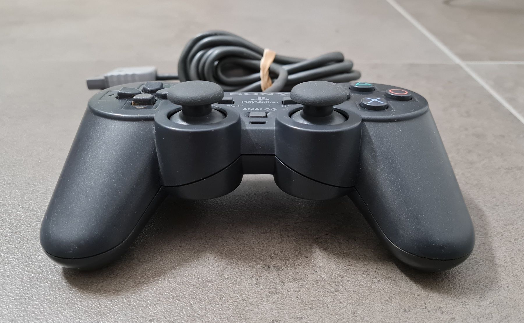 Sony Controller: Original PS1 / PS2 Controller - schnelle Lieferung – Usato da Birsfelden venduto da Dealgoenner24 3