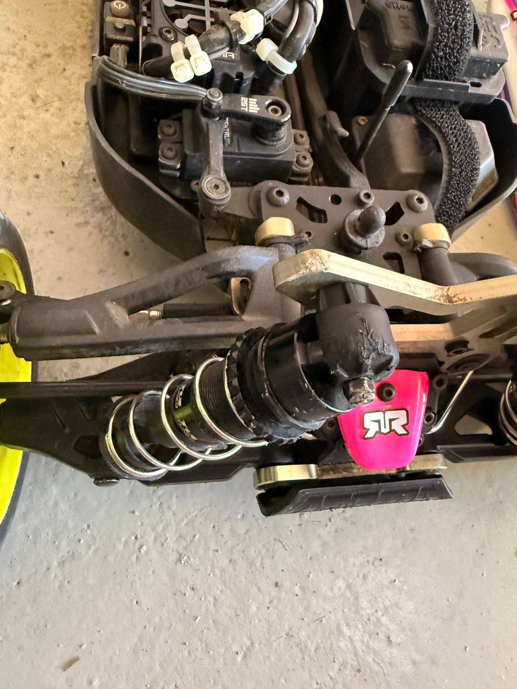 Arrma RC Kits de montage: Arrma Typhon 6s – D'occasion à St.Gallen par zoroshop 5